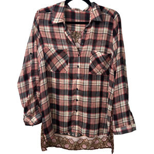 Band of Gypsies mix print button up blouse size M Hi Lo Plaid Floral LS Boho A3